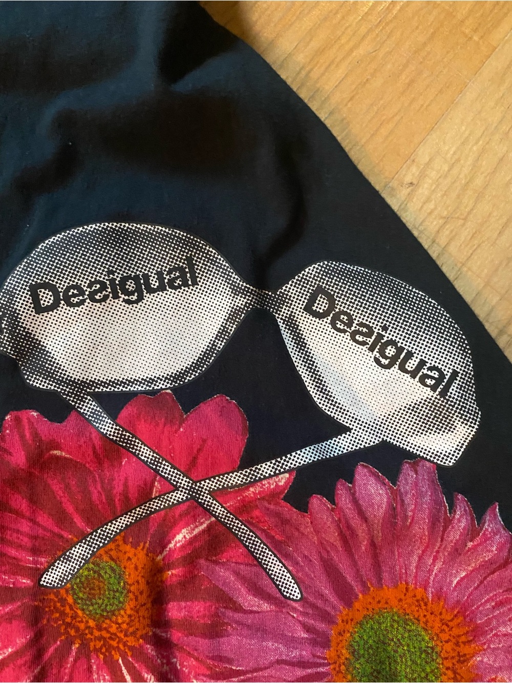 Desigual Black Skirt with Pink Floral & Multicolor Target Prints - Picture 4 of 10
